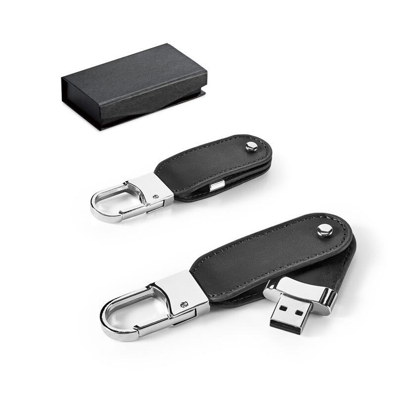 BRAGG 8GB. Μνήμη USB με 8GB σε PU και με κλιπ καραμπίνερ