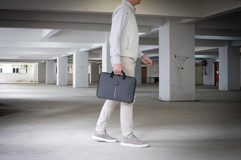 BrandCharger Specter 2 16-inch laptop bag